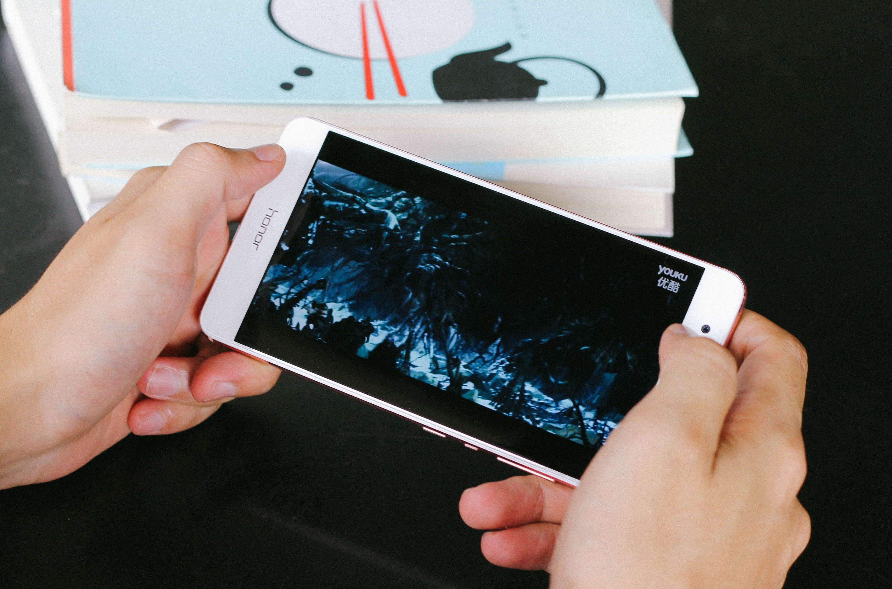 华为手机荣耀v8是快充吗,华为v8荣耀