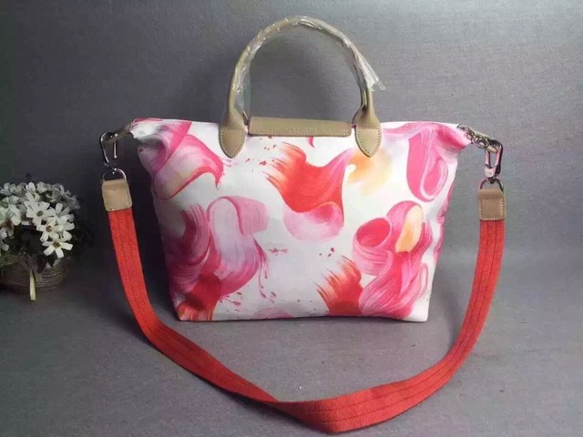 longchamp饺子包耐用吗,longchamp饺子包辨别真假