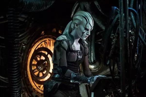 这是合格商业大片的铁律!国产电影为什么不懂!忽悠你呗!