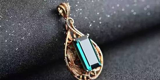 什么颜色的碧玺最好最值钱,哪种颜色的碧玺最值钱