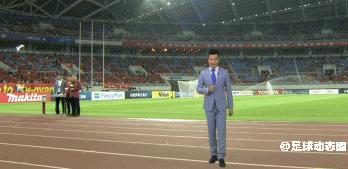 鐬棿绌胯秺鐩存挱,鐩存挱鐬棿绌胯秺杞満