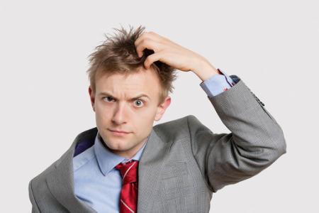 头皮脂溢性皮炎应该怎么防治,如何判断头癣和脂溢性皮炎区别