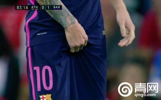 梅西被暴力犯规合集,梅西胯下之辱