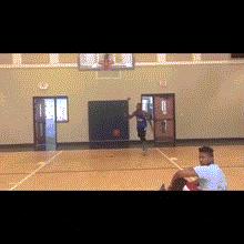 这才是真正的热爱篮球,真正热爱篮球的人是什么样子