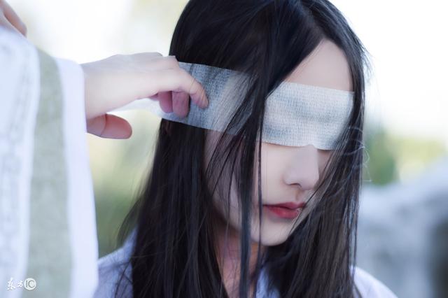 将军父亲战死女儿被封郡主复仇,将军为小妾害死公主重生小说