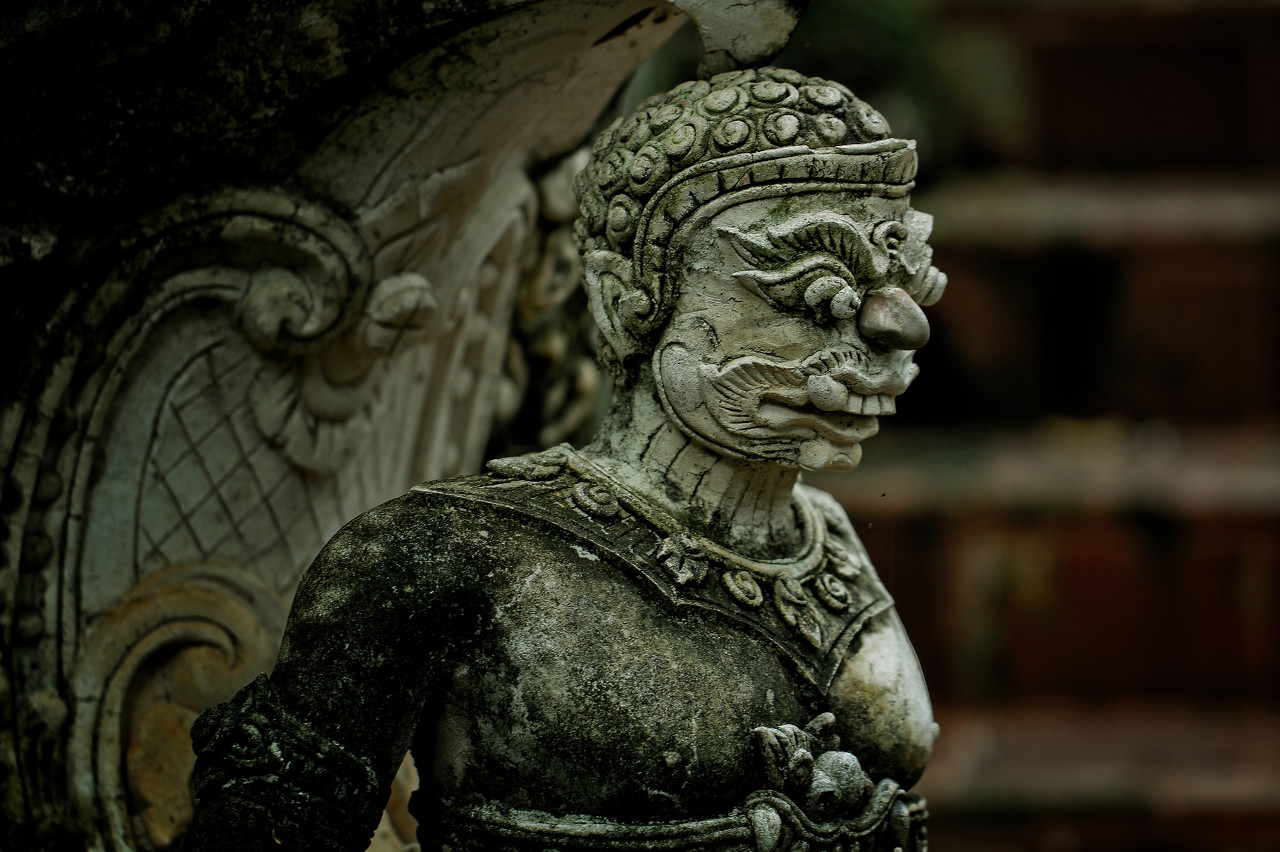 小说：他上一世很厉害，但现在却一无所有，这让他很苦恼