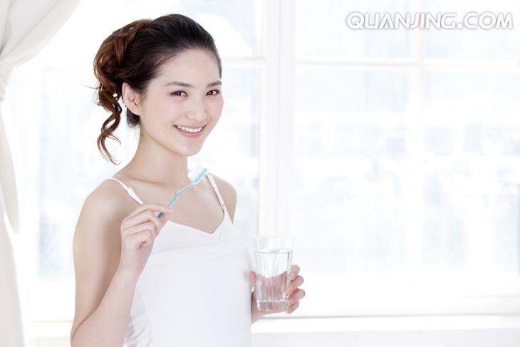 孕妇弄牙注意什么,孕妇吃什么长牙齿最好