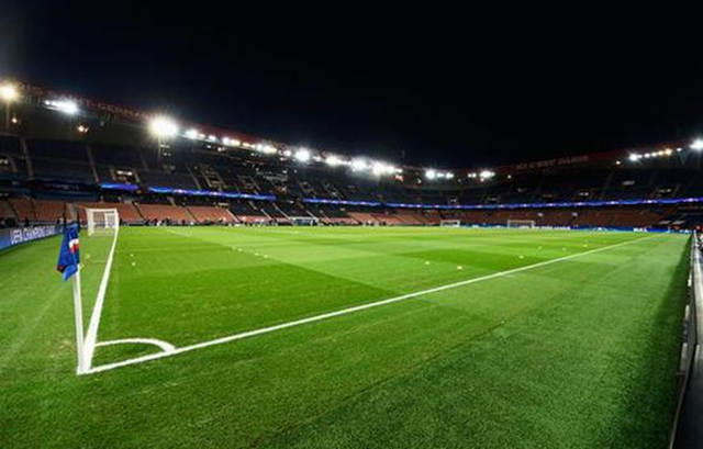 2020年全国再建3200多块足球场,170个足球场