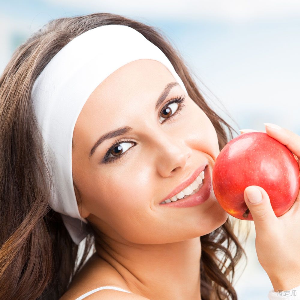 晚上吃苹果好吗发胖吗,晚上吃苹果好吗女人