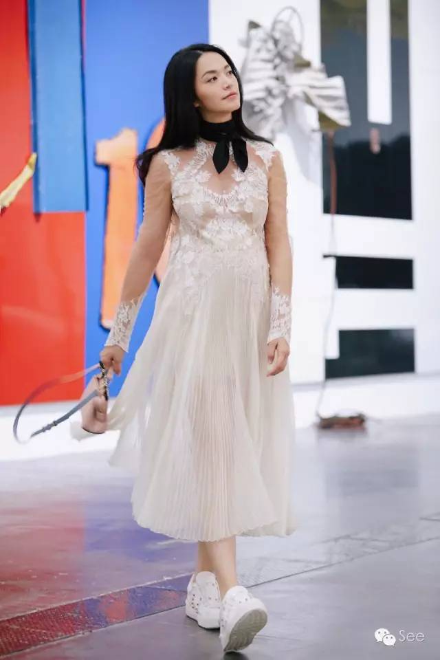 小众不撞款，秋天小白鞋从这10双里挑！