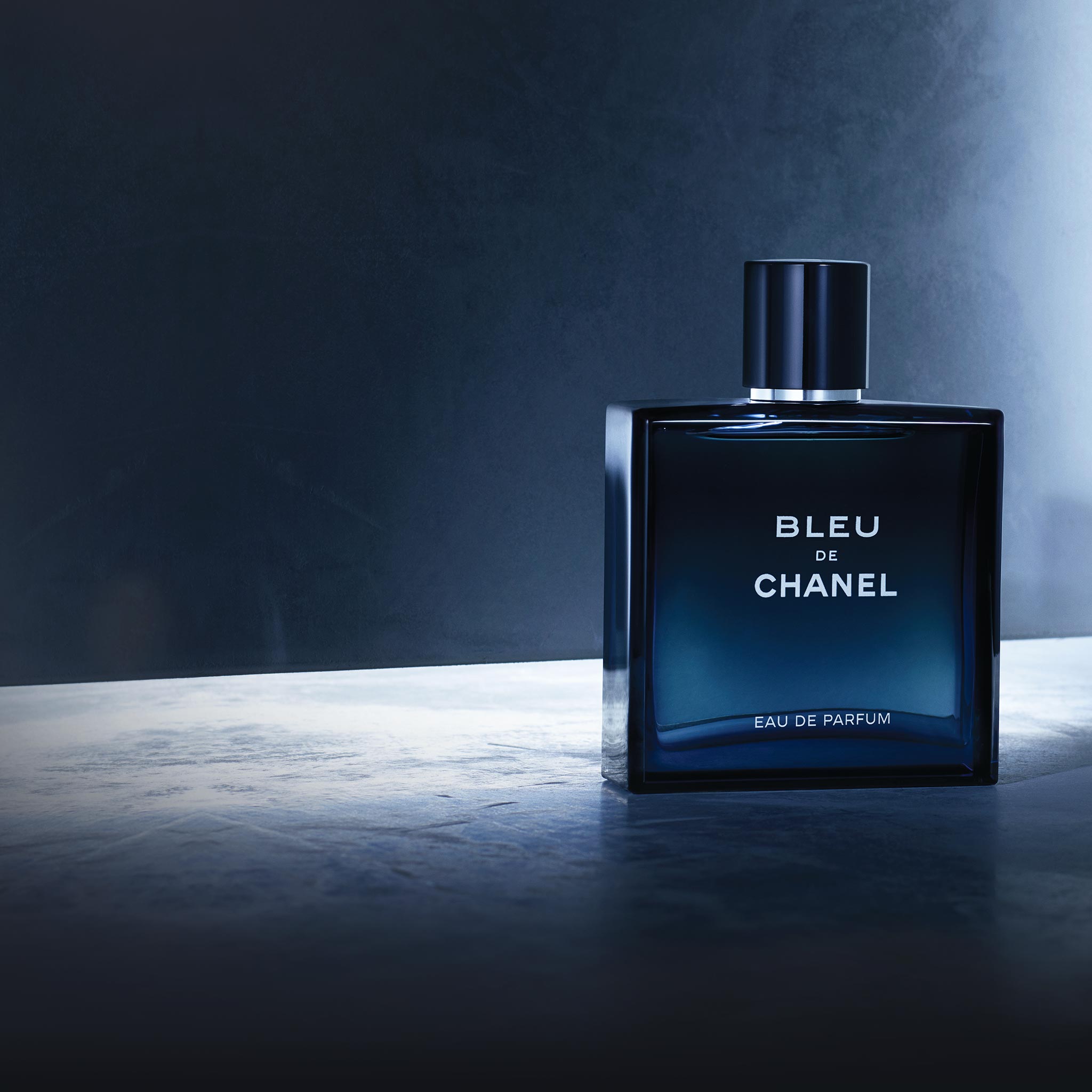 型男古龙香水持久淡香,男生适合喷什么香水