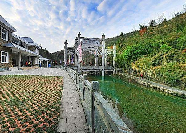 长沙出发一千元可以去哪里,长沙出发自驾九寨沟