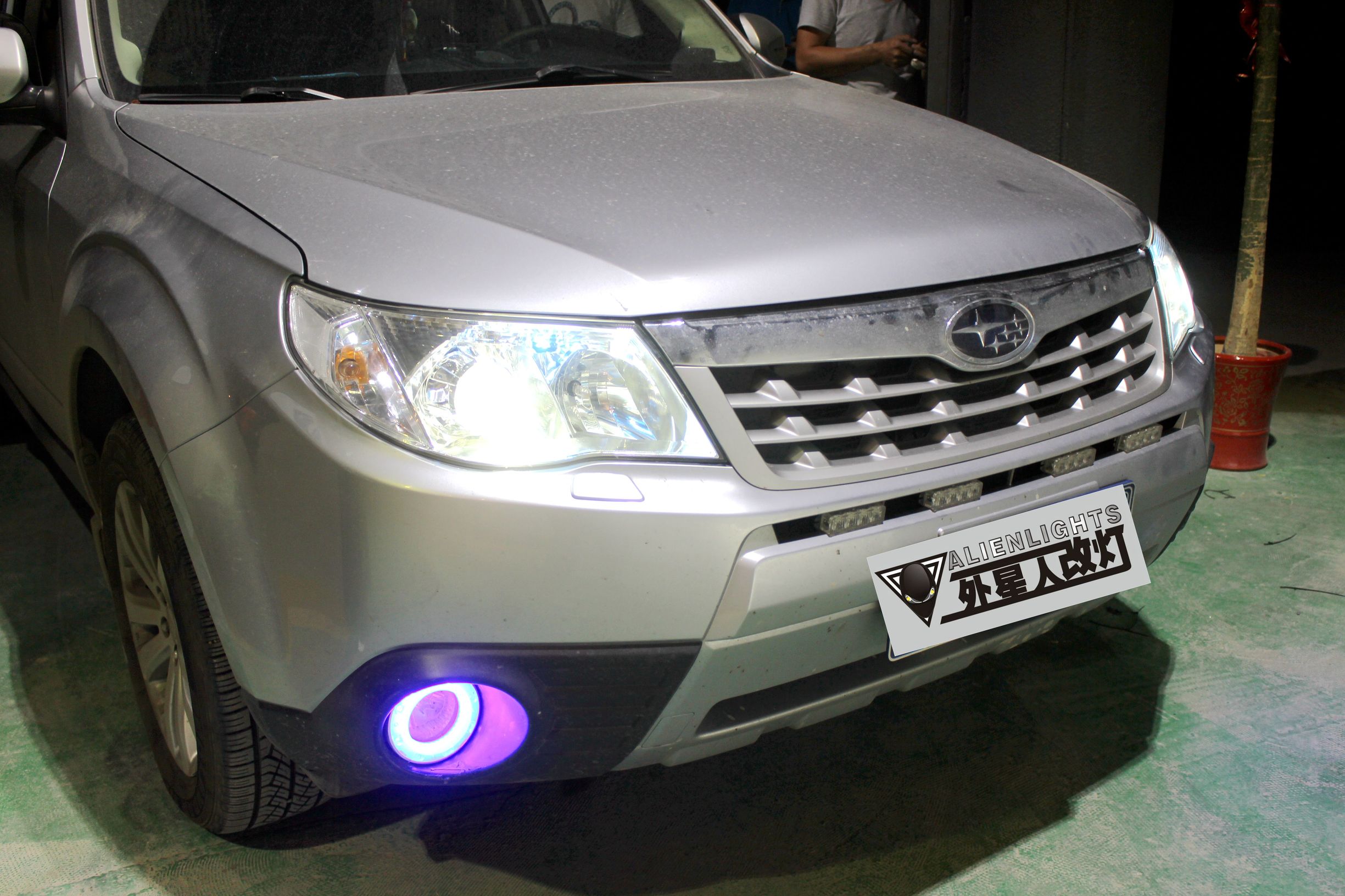 suv改灯不能超多少会违法,suv改灯一般调多高