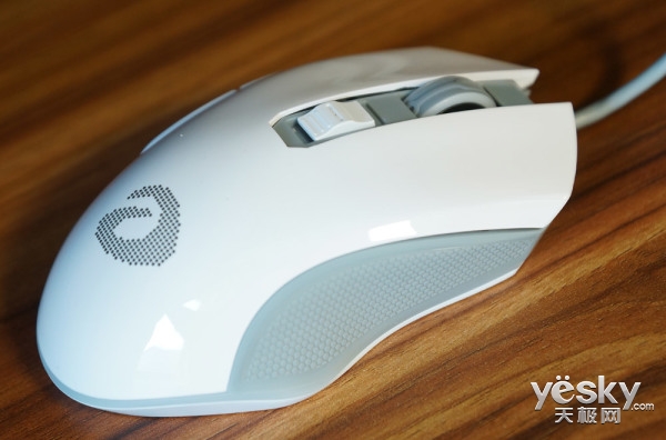 达尔优em905鼠标亮红灯,达尔优em915游戏鼠标6000dpi