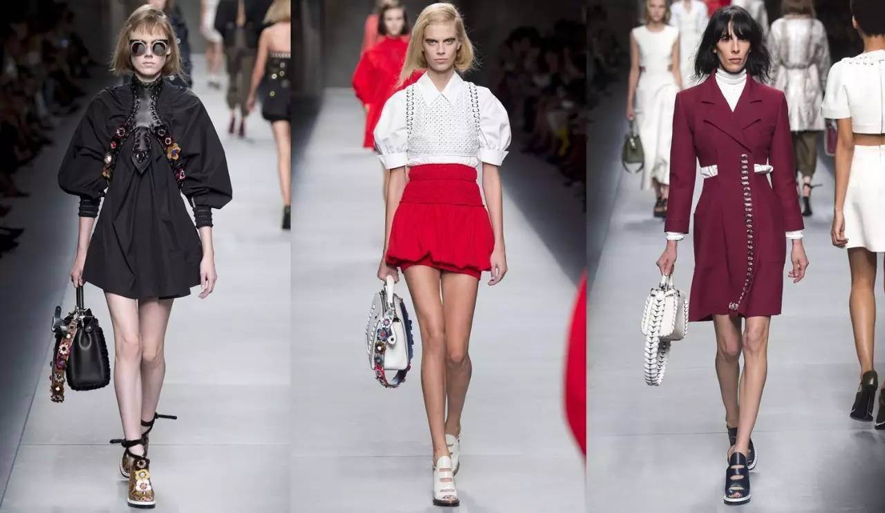 自从我买了粗肩带的包，我男朋友居然特别乐意给我背包了！