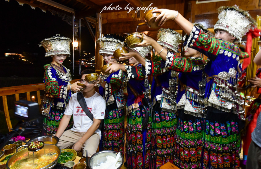 千户苗寨怎么玩比较好,千户苗寨怎么玩最合适