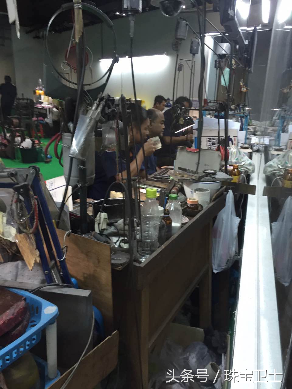 泰国珠宝中心买蓝宝石,在泰国皇家珠宝中心买宝石可靠吗