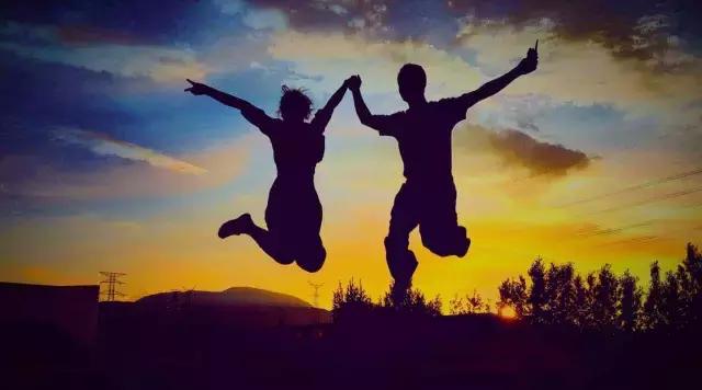 军校学长对学弟的寄语,黄埔军校大四学长战大一学弟