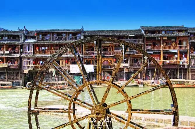 湘西古老而神秘的地方,曾经古老的湖南湘西苗寨