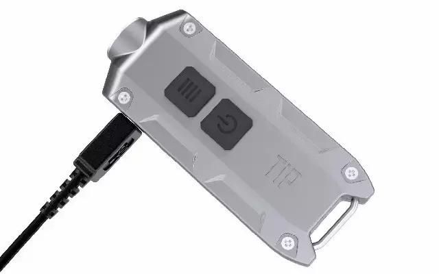 钥匙上挂防水小手电筒,可挂在钥匙扣上的强光灯