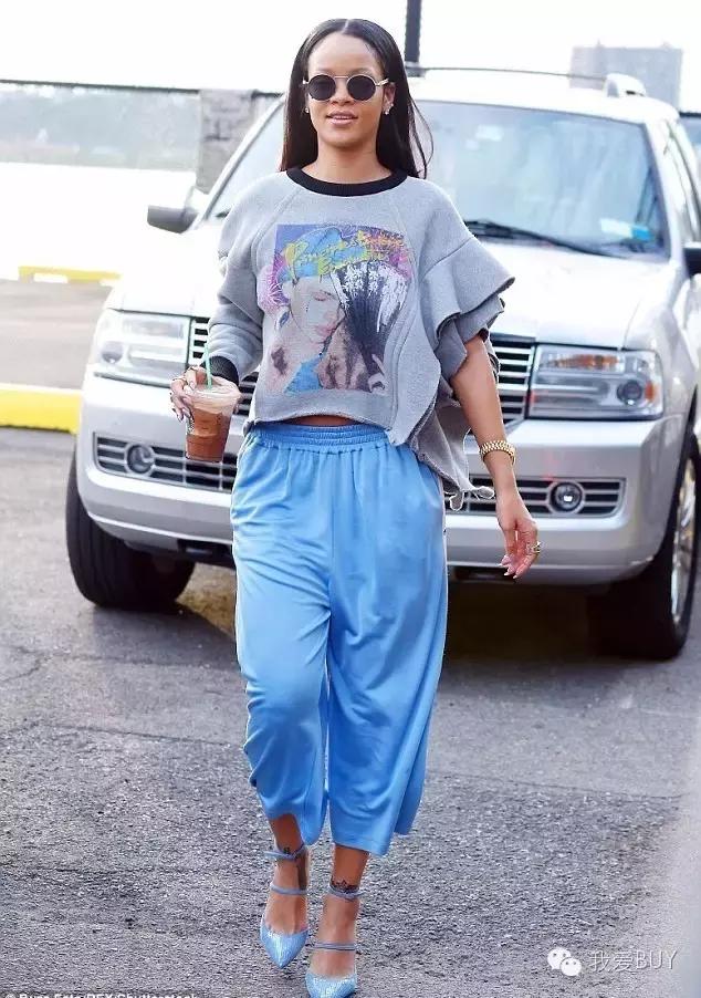 赵丽颖黑色包肩礼服,赵丽颖吊带露背黑色礼服