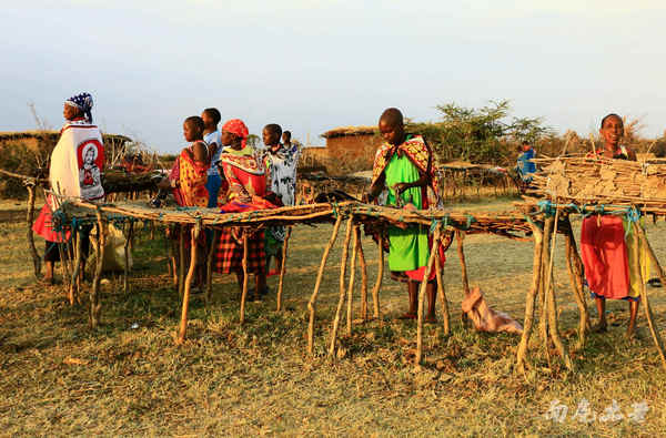 爱玩漂浮的马赛人