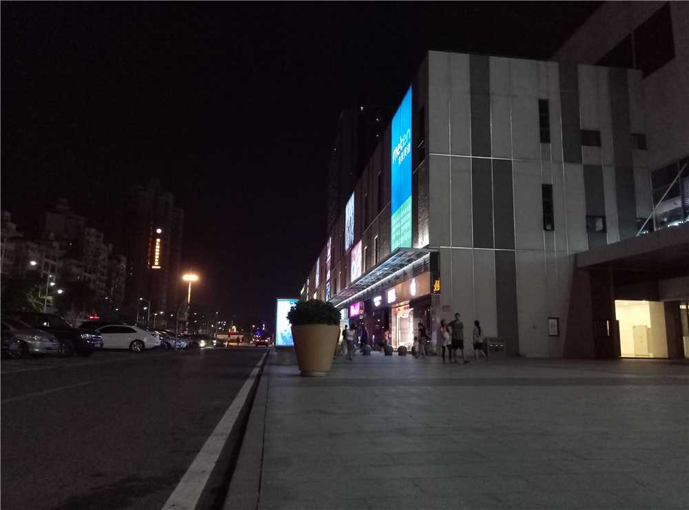 颜值加持,魅蓝e全部参数