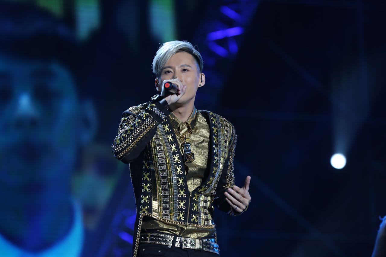 信、吴克羣、伍佰十余组艺人齐聚厦门共同唱响奇迹之夜