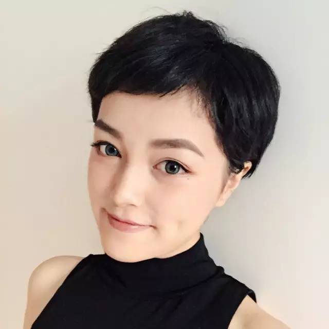 天惹噜姑娘们的混血妆已经登峰造极到这种地步了!