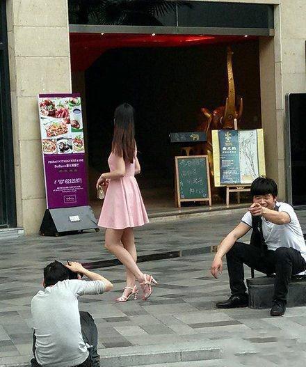 速度不知道快不快！你这网吧高是高，老板