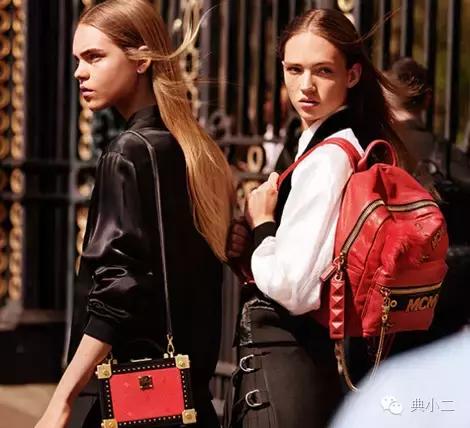 实用折叠双肩包,实用休闲多功能轻巧的双肩包