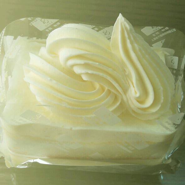 口感偏硬微酸的奶油是怎么做的,什么是淡奶油的制作方法