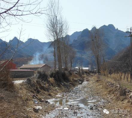 鞍匠黑沟门，美的不成样子