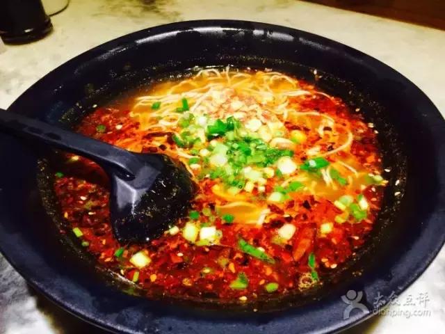 济南美食攻略--泥嚎！你被逮捕在佛山街美食犯罪现场！