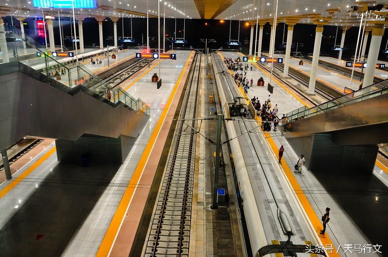 南京南站全亚洲最大的高铁站,亚洲第一大站南京南站图片