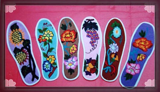 沂蒙纯手工鞋垫半成品,沂蒙大娘刺绣鞋垫图片