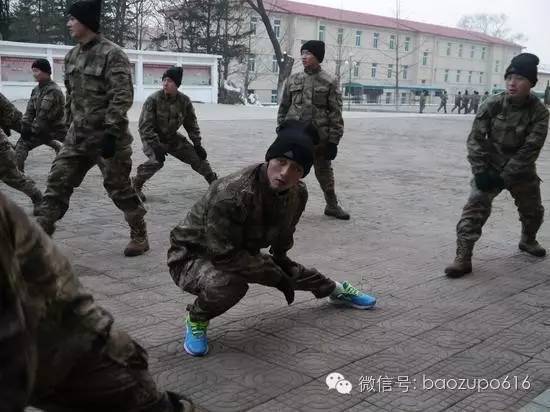 喜欢荧光绿的鞋子,张继科为什么喜欢小蓝鞋