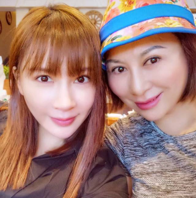 曝光！福州女星杨舒婷妈妈，太像蔡明了