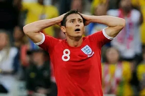 足球经典老照片,足坛经典照片天下足球