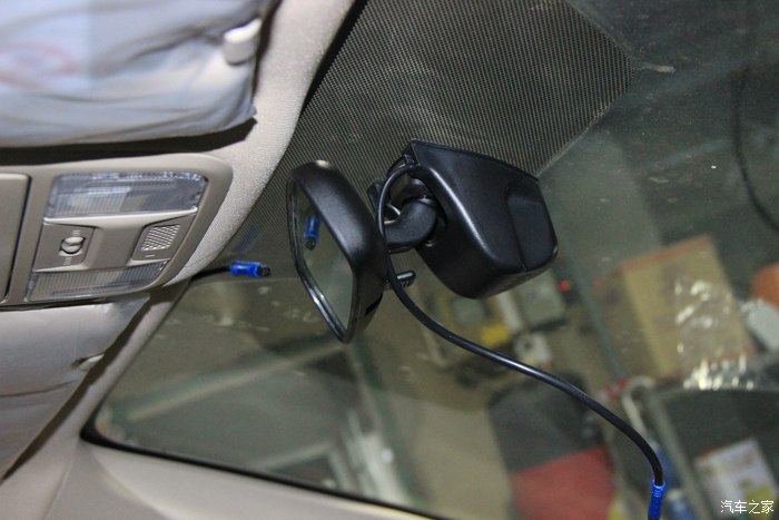 本田crv2016经典款详细配置图表,16年本田crv2.0两驱还值得买吗