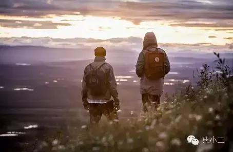 时髦双肩包大容量单肩双肩两用,轻便可爱双肩包