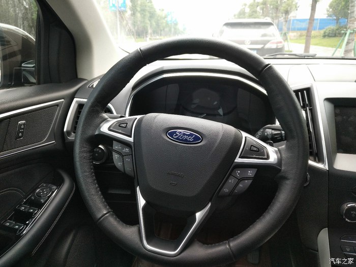 福特锐界2.0t四驱豪锐多少钱落地,锐界买二豪还是四豪