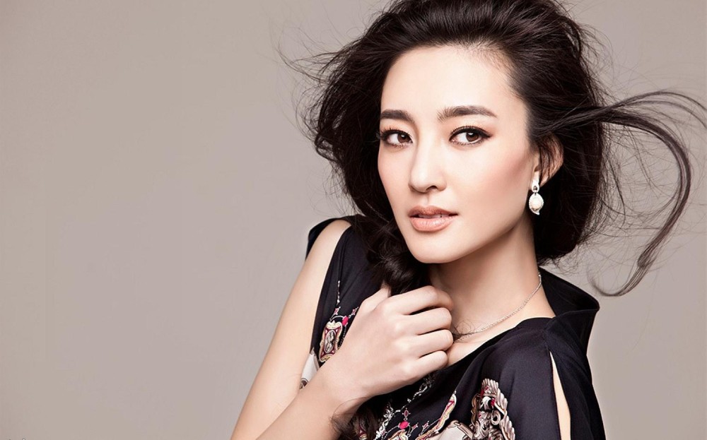 淡化眼袋更显年轻漂亮,怎么减轻眼袋方法图解