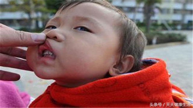 小孩成绩骤降，脾气暴躁，喜欢啃指甲，一查原来中毒了