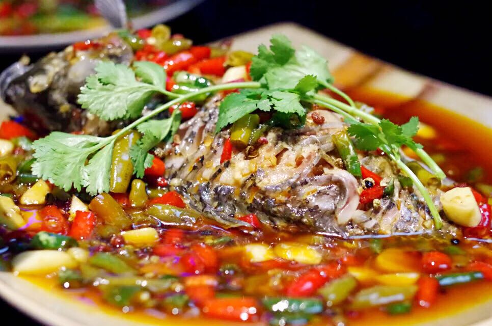 山洞里面吃烤肉,去深山老林烤串的最好地方