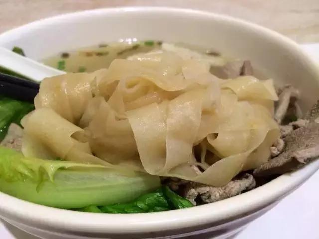 跟着本地人吃美食,跟着海鲜人吃海鲜