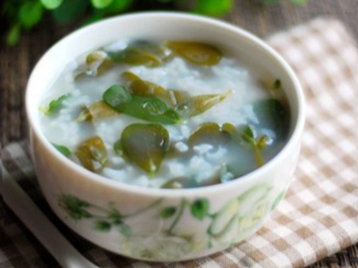 秋冬皮肤干燥用什么软膏,秋冬季节皮肤干燥长癣