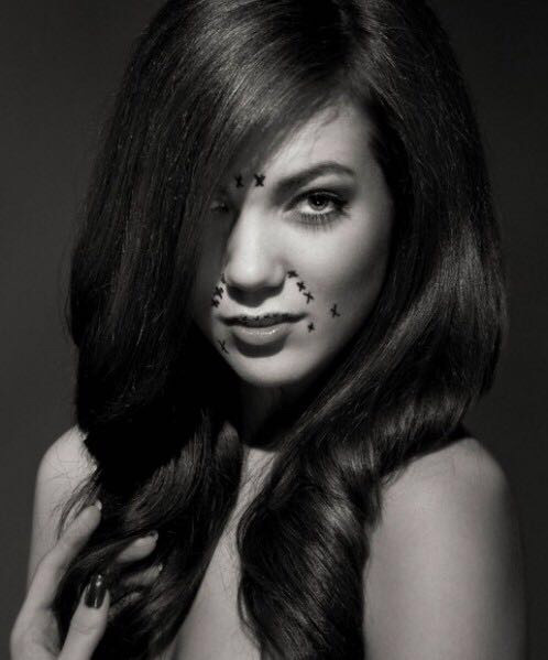 医术VS艺术，外国摄影师将整形手术拍成了时尚大片！