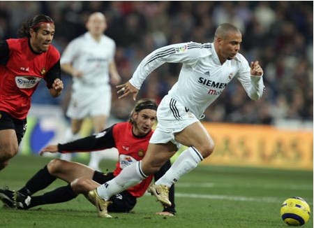 金色王朝罗纳尔多,76黄金一代罗纳尔多