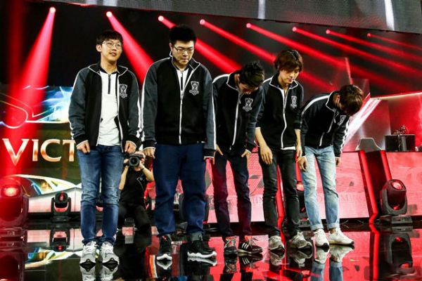 只有经历过风雨的人才会变得成熟,只有经历了风雨才能知道是真是假